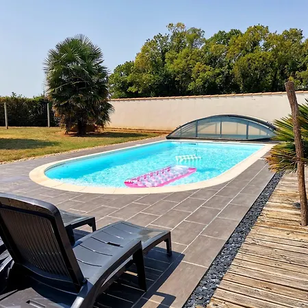 Proche Des Plages * Saint-Romain-de-Benet